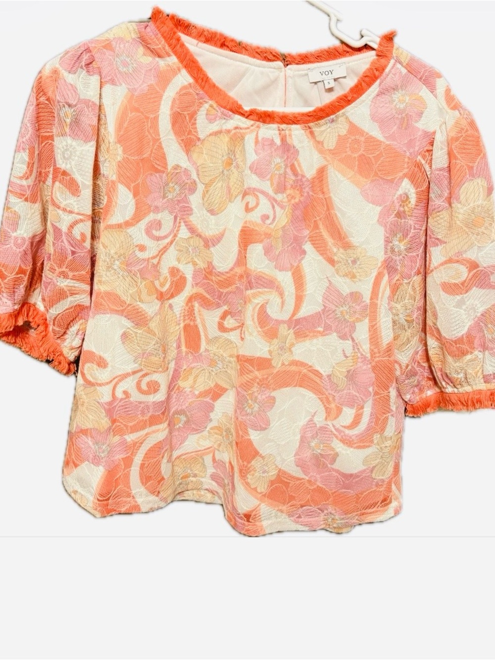 Voy Coral & Cream Floral Puff-Sleeve Blouse